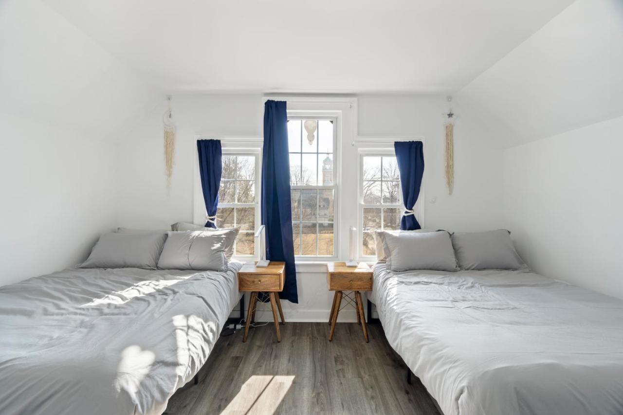 Cozy Gem In The Heart Of East Rock With Free Parking Near Yale And Dt Apartment New Haven Exterior photo
